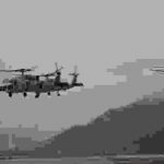 海自舞鶴航空基地で初訓練飛行 天橋立周辺上空を舞う
